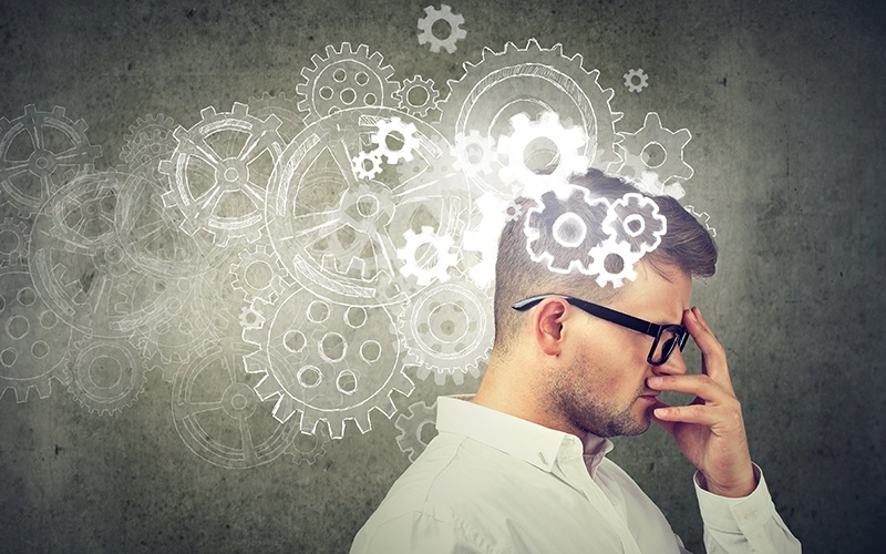 How Critical Thinking and Emotional Intelligence Empower Better Decisions in Business